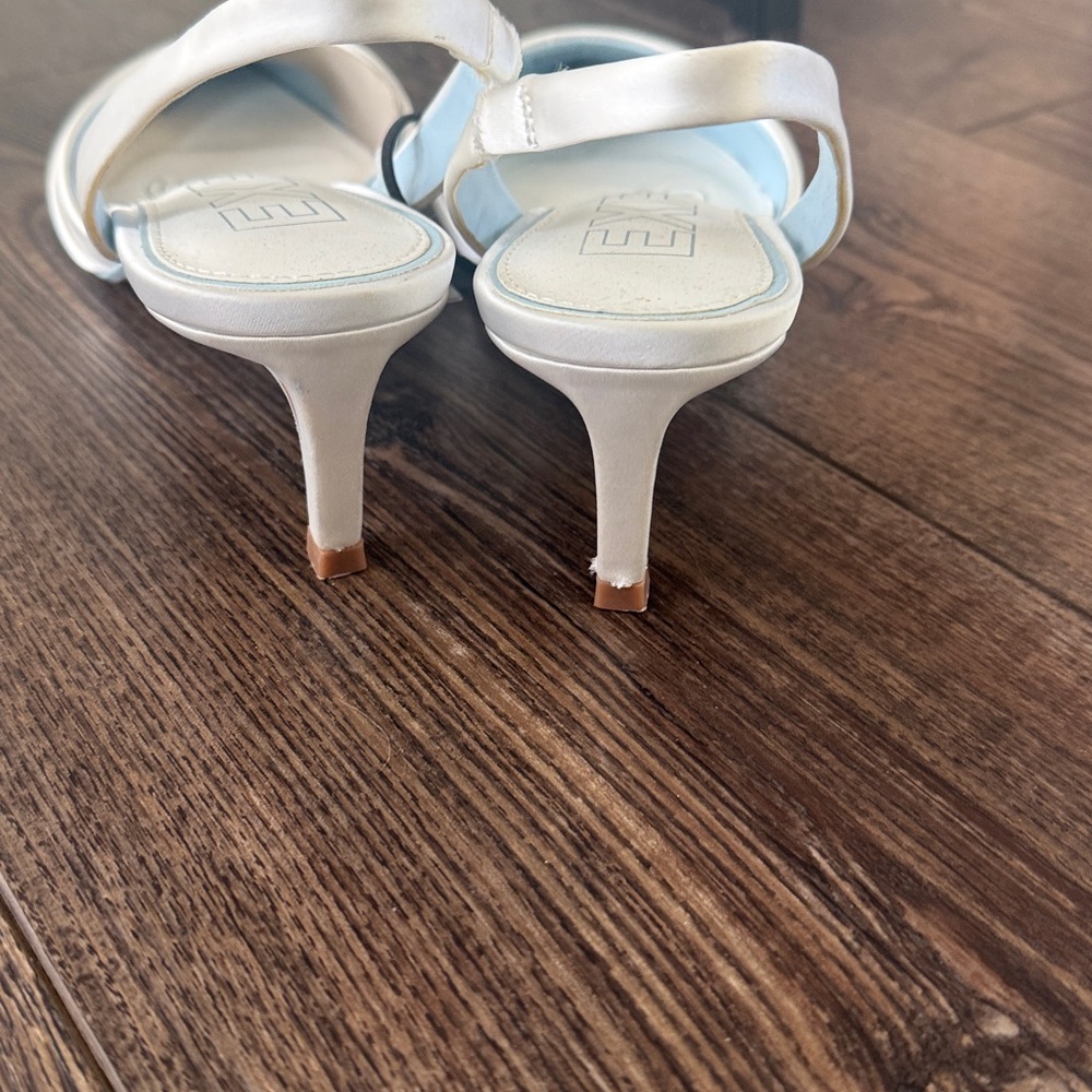 Express White Slingback Heels - Picture 4 of 6